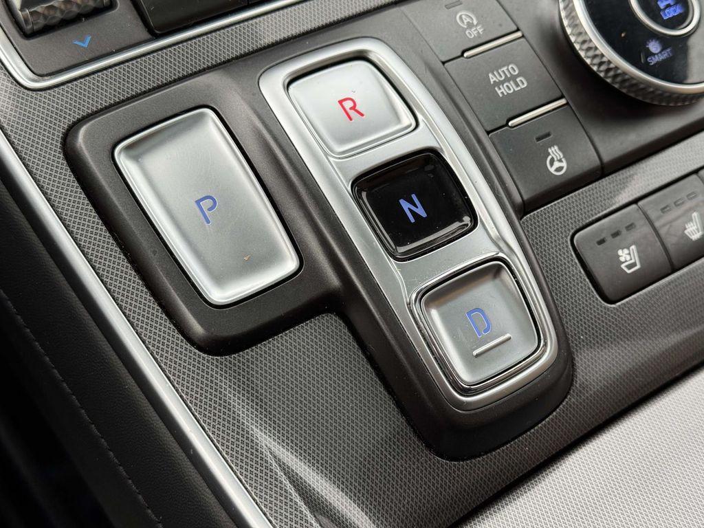 used 2022 Hyundai Santa Fe car, priced at $24,995