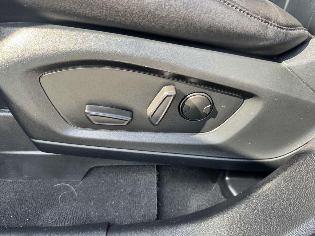 used 2022 Ford Explorer car, priced at $30,995