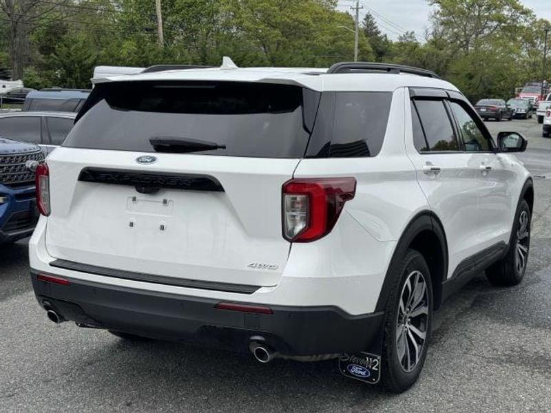 used 2022 Ford Explorer car, priced at $35,995