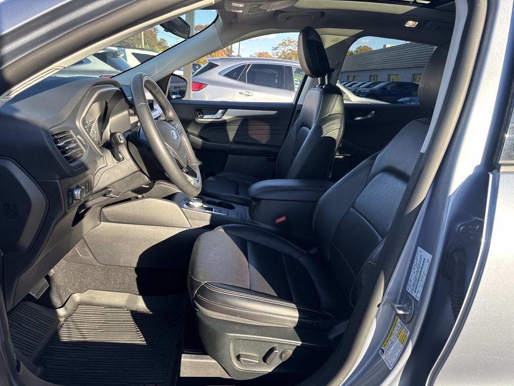 used 2022 Ford Escape car, priced at $23,995