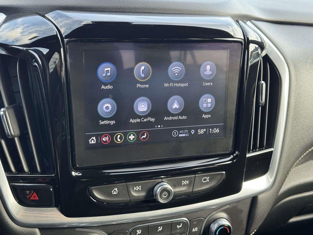 used 2022 Chevrolet Traverse car, priced at $27,495
