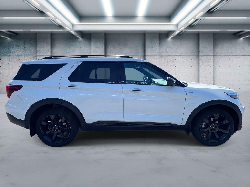 used 2022 Ford Explorer car, priced at $34,995