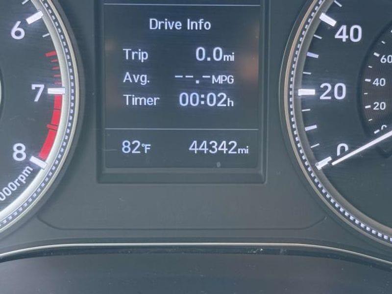 used 2020 Hyundai Santa Fe car, priced at $18,495