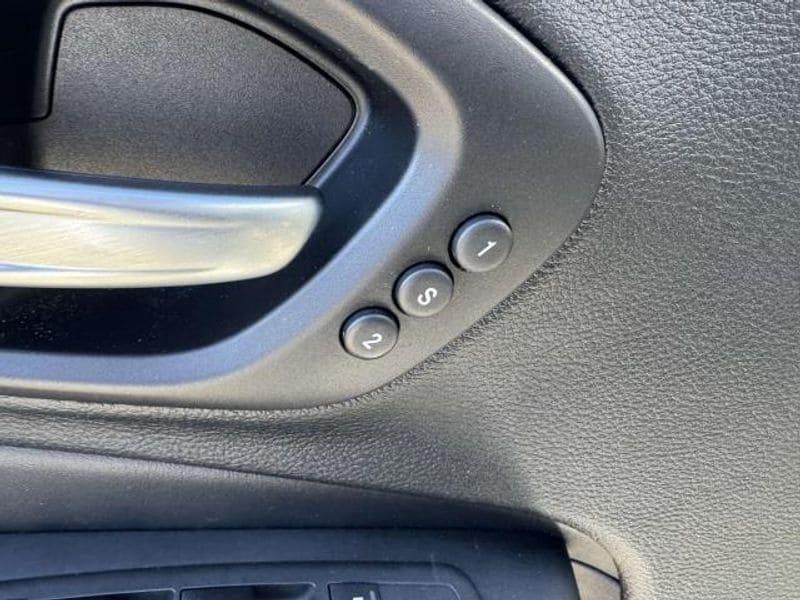 used 2021 Jeep Cherokee car, priced at $24,995