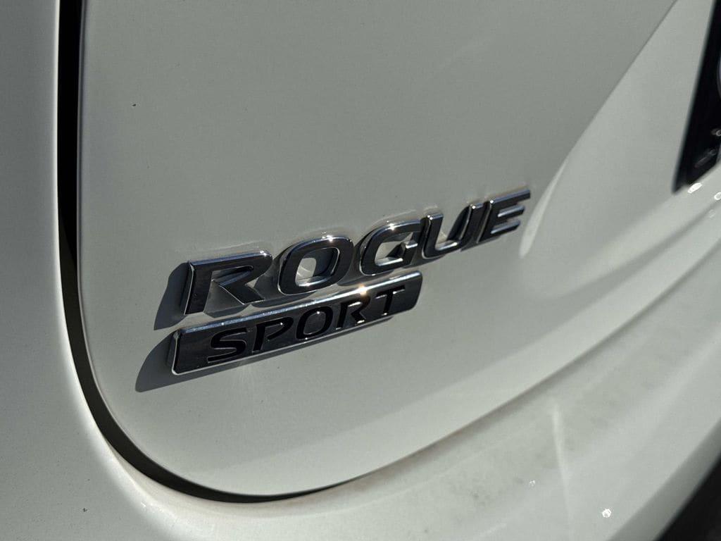 used 2022 Nissan Rogue Sport car, priced at $19,995