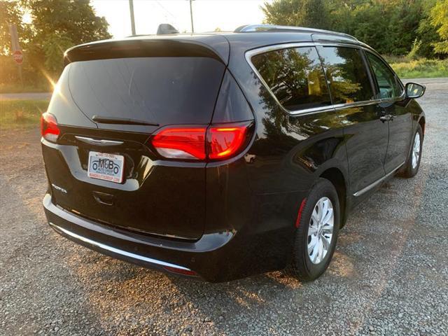 used 2020 Chrysler Pacifica car, priced at $17,995