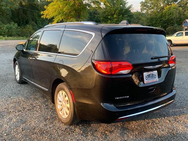 used 2020 Chrysler Pacifica car, priced at $17,995