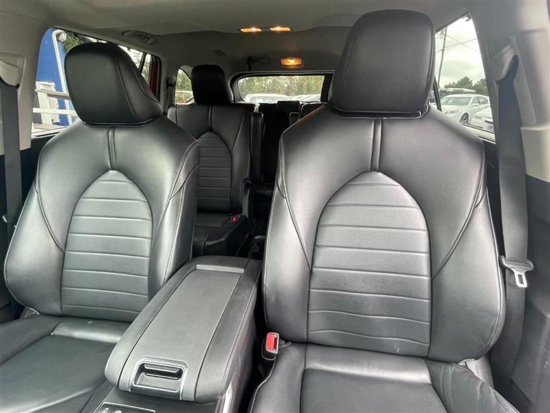 used 2021 Toyota Highlander car, priced at $29,995