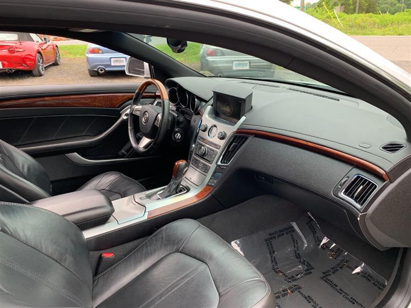 used 2011 Cadillac CTS car, priced at $9,995