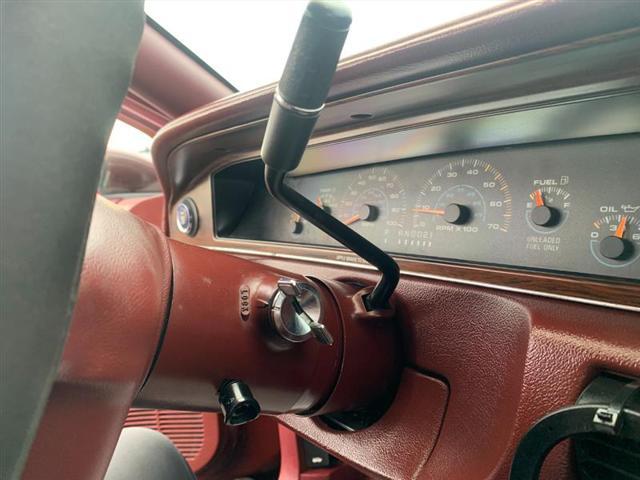 used 1992 Oldsmobile Custom Cruiser car, priced at $4,995