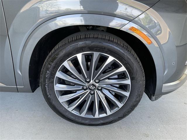 used 2024 Hyundai Palisade car, priced at $47,176