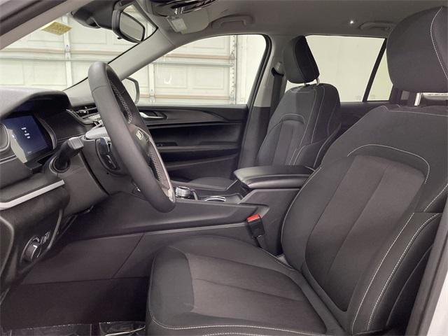 used 2024 Jeep Grand Cherokee car, priced at $31,137