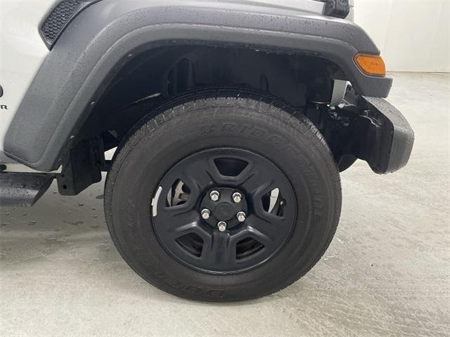 used 2023 Jeep Gladiator car, priced at $35,280