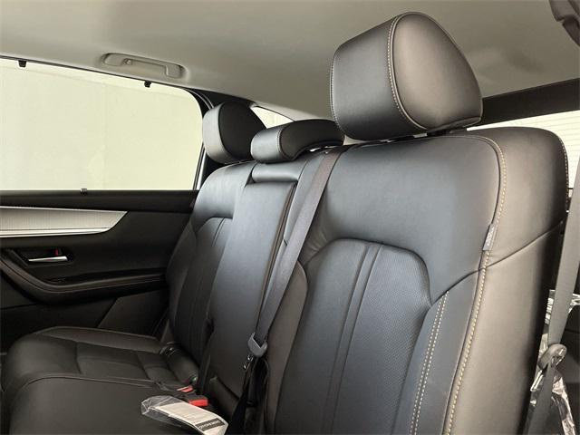 new 2025 Mazda CX-70 car, priced at $44,383