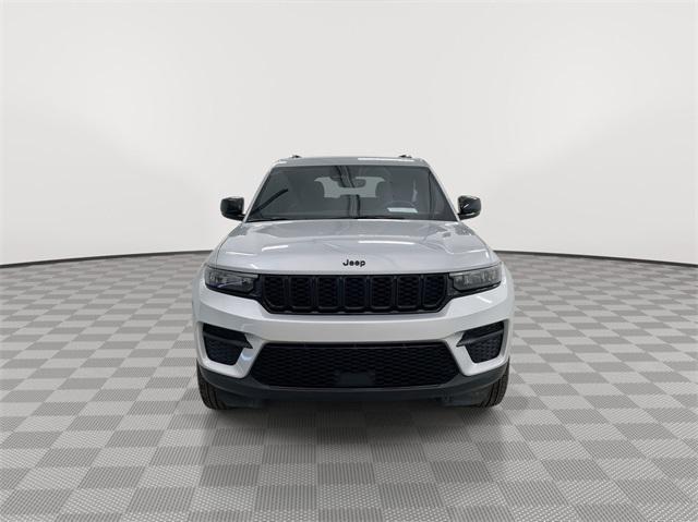 used 2024 Jeep Grand Cherokee car, priced at $37,044