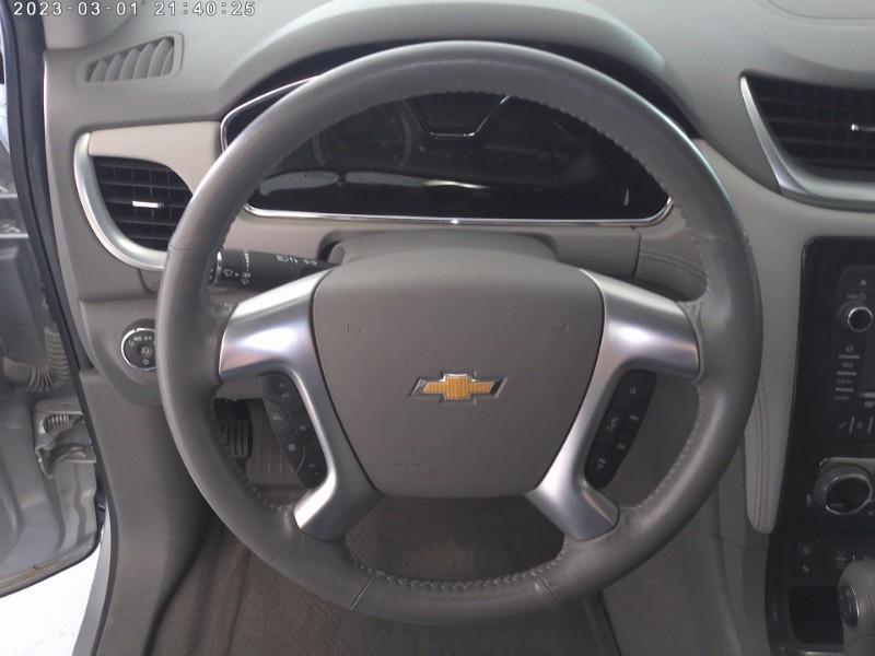 used 2015 Chevrolet Traverse car, priced at $15,495