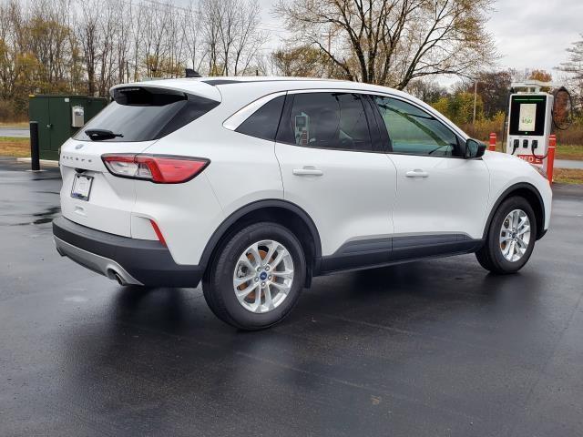 used 2022 Ford Escape car, priced at $22,334