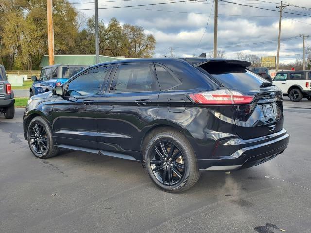 used 2022 Ford Edge car, priced at $26,303