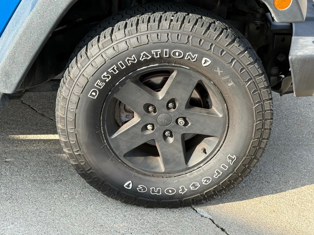 used 2015 Jeep Wrangler Unlimited car, priced at $15,405