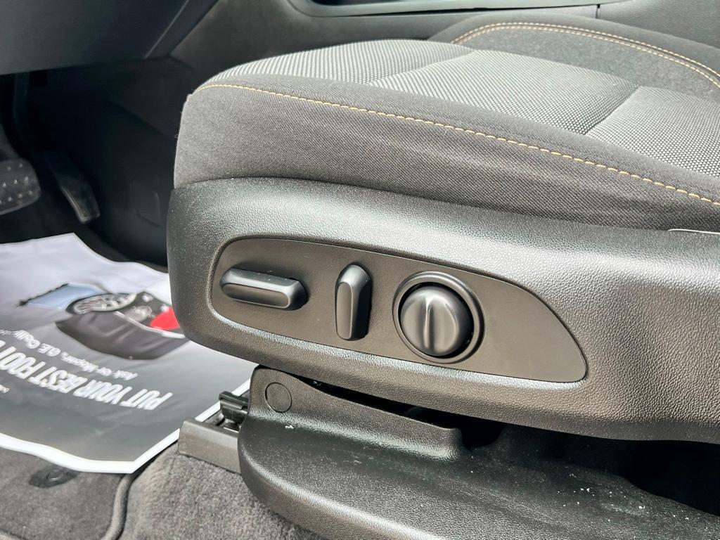 used 2019 Chevrolet Traverse car, priced at $22,392