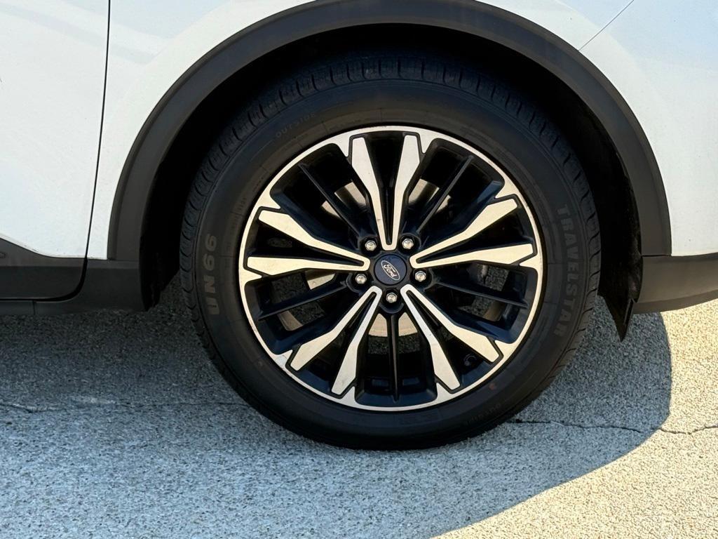 used 2022 Ford Escape car, priced at $18,249