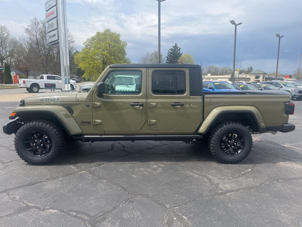 new 2025 Jeep Gladiator car, priced at $48,485