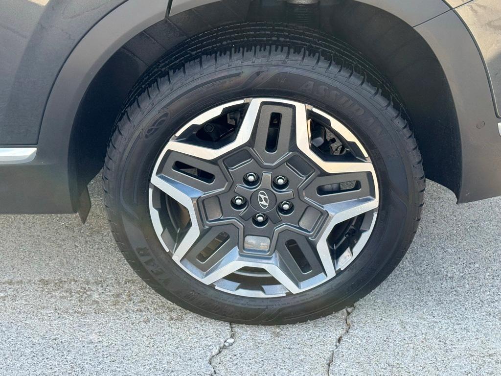 used 2023 Hyundai Santa Fe car, priced at $26,981