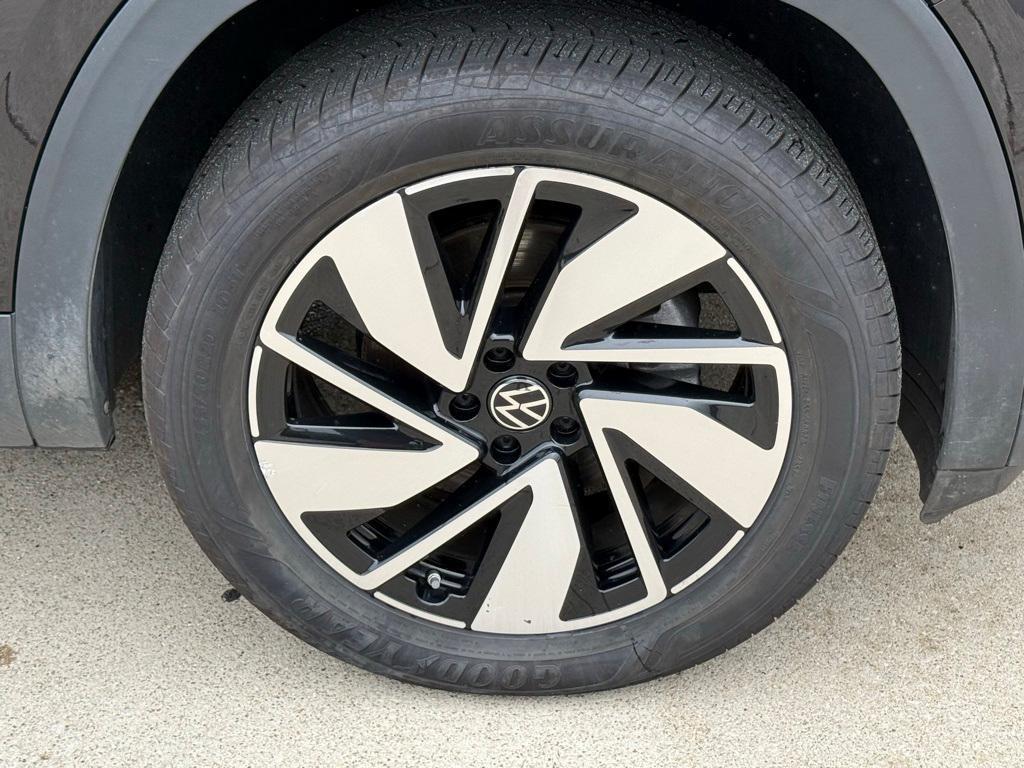 used 2024 Volkswagen Atlas car, priced at $33,548