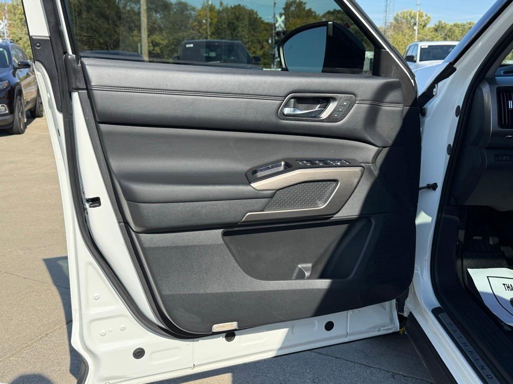 used 2022 Nissan Pathfinder car, priced at $28,137