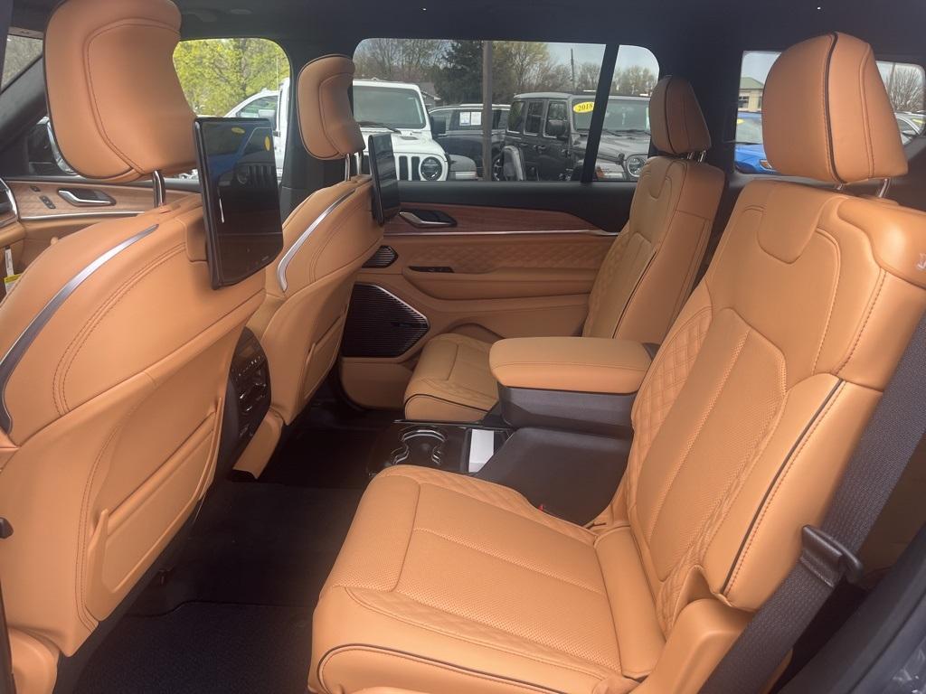 new 2025 Jeep Grand Cherokee L car, priced at $69,150
