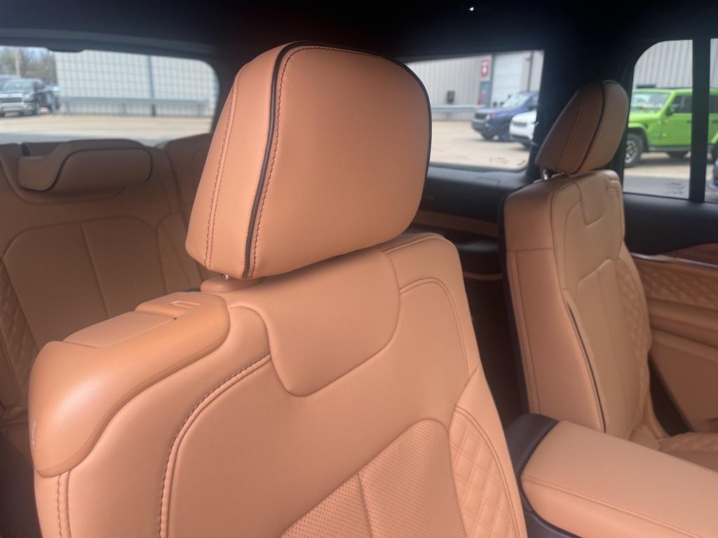 new 2025 Jeep Grand Cherokee L car, priced at $69,150