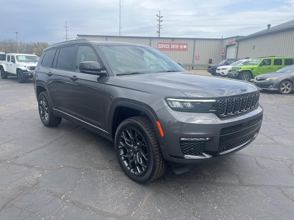new 2025 Jeep Grand Cherokee L car, priced at $69,150