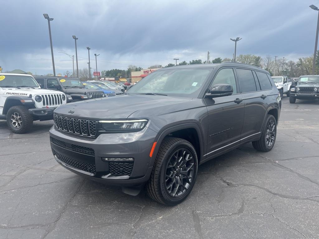 new 2025 Jeep Grand Cherokee L car, priced at $69,150