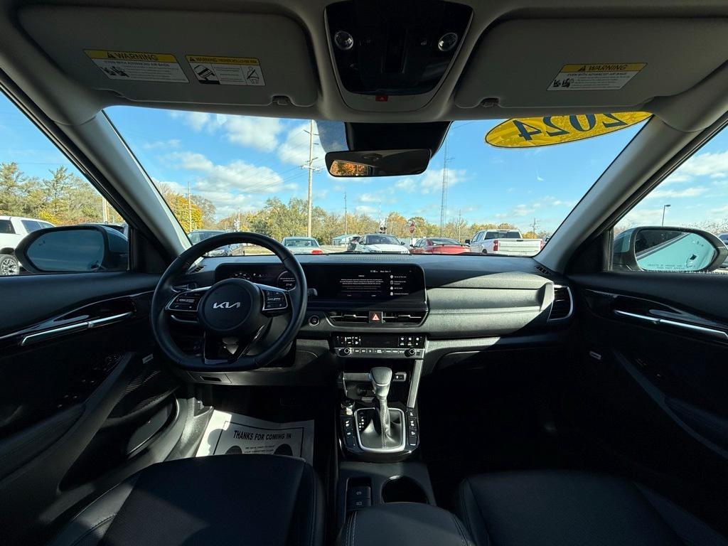 used 2024 Kia Seltos car, priced at $24,981