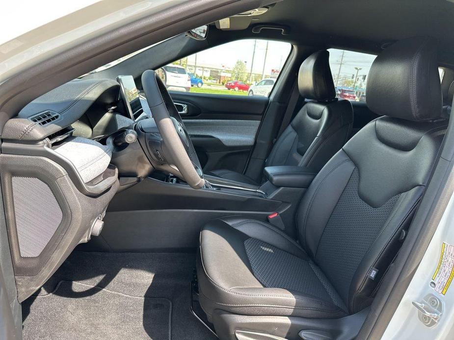 new 2024 Jeep Compass car, priced at $25,779