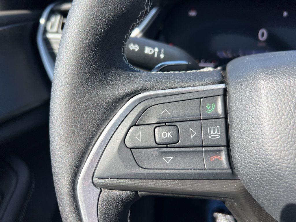 new 2025 Jeep Grand Cherokee car, priced at $44,370