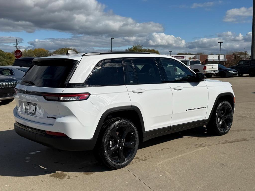new 2025 Jeep Grand Cherokee car, priced at $50,885