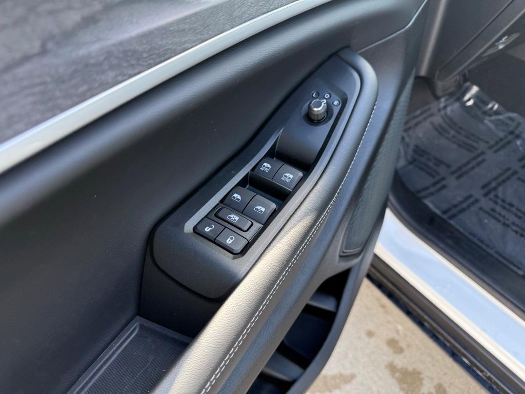 new 2025 Jeep Grand Cherokee car, priced at $50,885