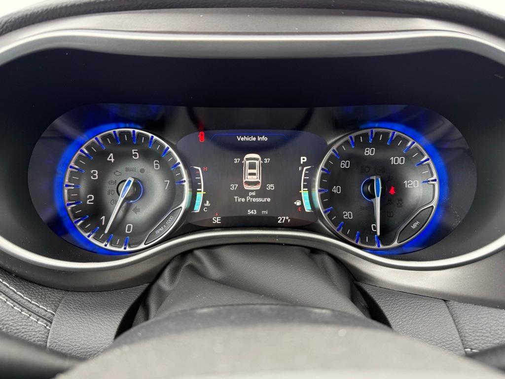 new 2025 Chrysler Pacifica car, priced at $45,725