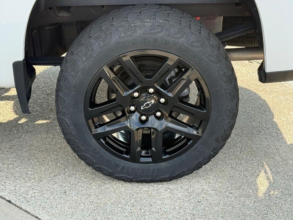 used 2022 Chevrolet Silverado 1500 car, priced at $37,825