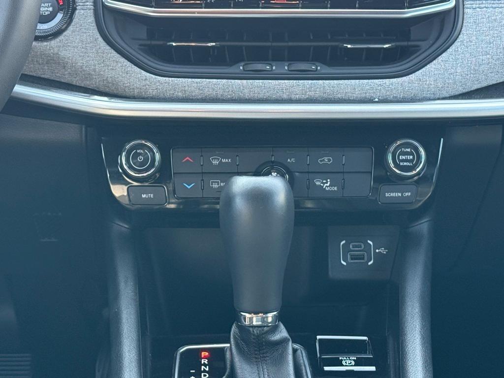 used 2024 Jeep Compass car, priced at $25,133