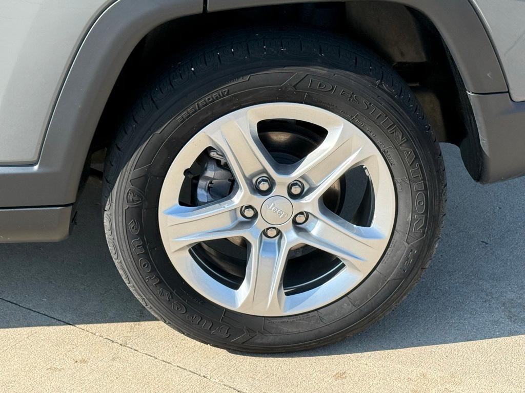 used 2024 Jeep Compass car, priced at $25,133