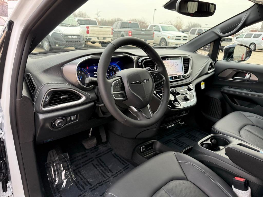 new 2026 Chrysler Pacifica car, priced at $44,473