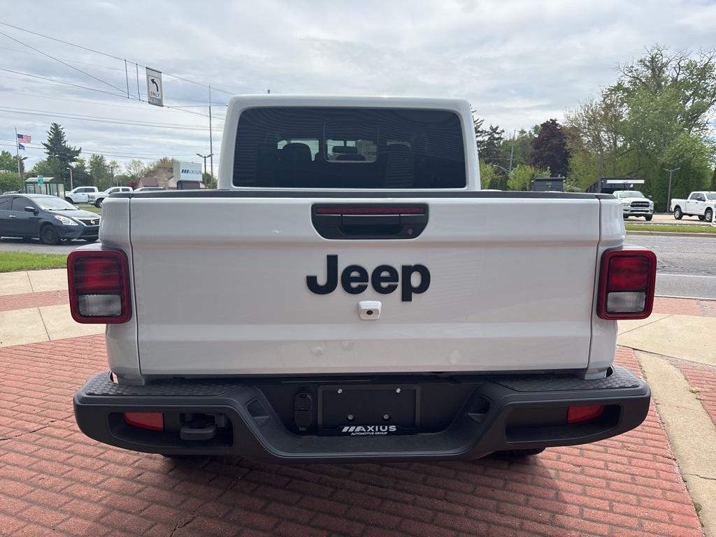 new 2025 Jeep Gladiator car, priced at $49,530