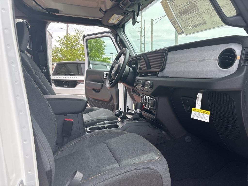new 2025 Jeep Gladiator car, priced at $49,530