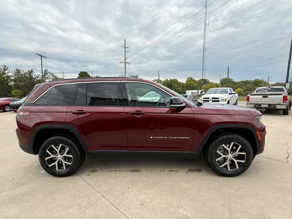 new 2025 Jeep Grand Cherokee car, priced at $44,451