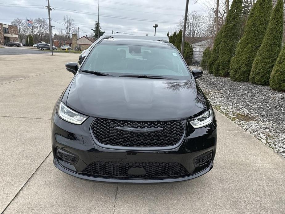 new 2024 Chrysler Pacifica car, priced at $54,288