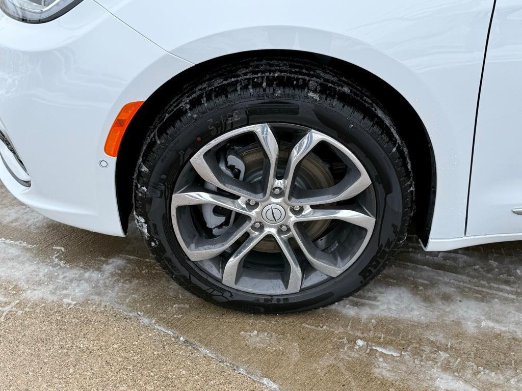 new 2026 Chrysler Pacifica car, priced at $56,787