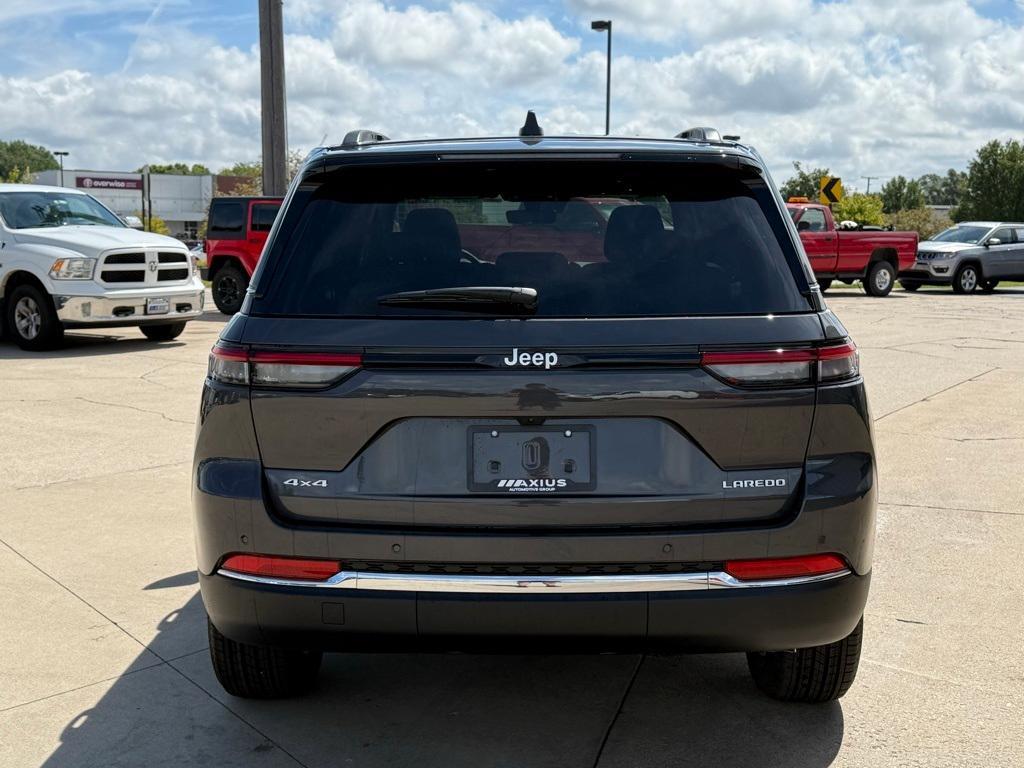 new 2025 Jeep Grand Cherokee car, priced at $42,915
