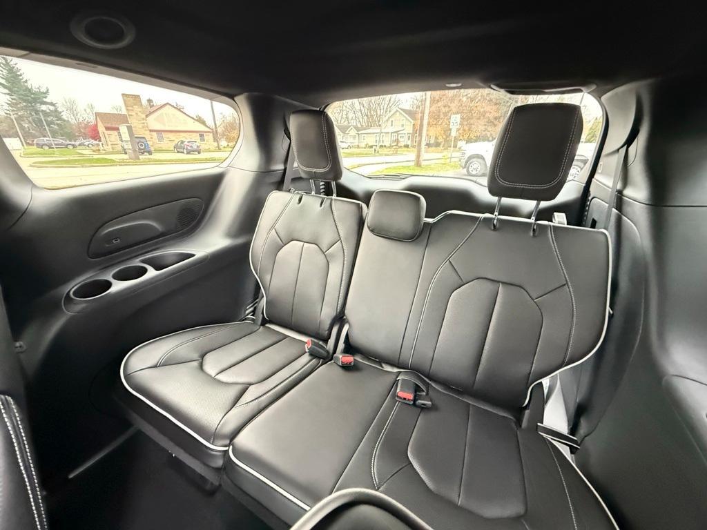 new 2026 Chrysler Pacifica car, priced at $48,777